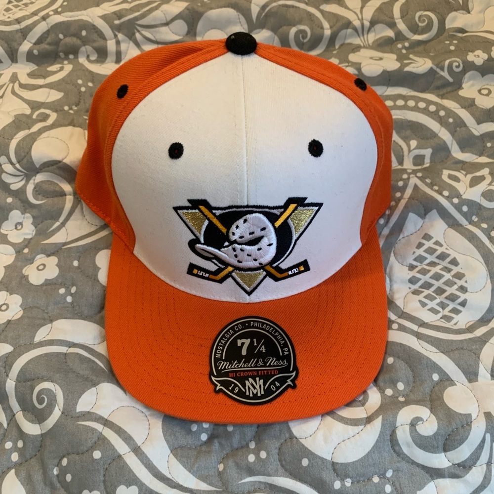 Anaheim ducks Mitchell n ness fitted hat